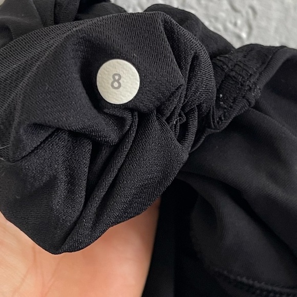 Lululemon crop legging - Picture 3 of 3